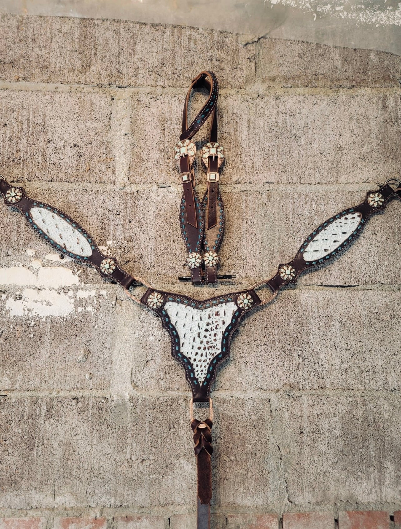 Turquoise gator set - headstall - breast collar - full tack set